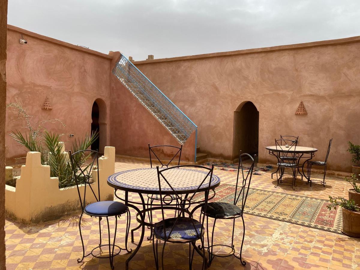 Auberge Kasbah Des Dunes Мерзуга Экстерьер фото